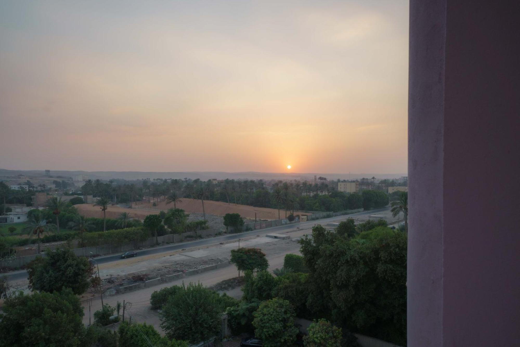 Pyramids Sunshine View Hotel Kafrat al Jabal Ngoại thất bức ảnh
